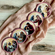 Load image into Gallery viewer, GATHER AND PRAY Mysteries of the Rosary Reflection Disc Set