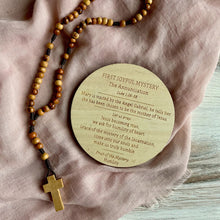Load image into Gallery viewer, GATHER AND PRAY Mysteries of the Rosary Reflection Disc Set