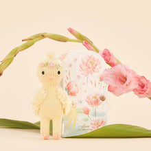 Load image into Gallery viewer, Tiny Flora the duckling (mauve), gives 10 meals