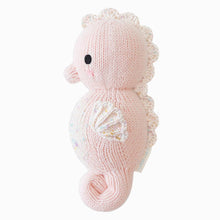 Load image into Gallery viewer, 🌟 New for Spring🌟 Baby seahorse (powder pink), gives 5 meals
