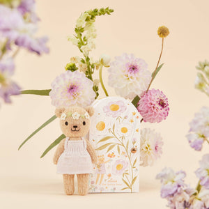 Tiny Olivia the honey bear, gives 10 meals