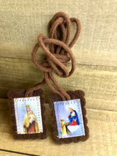 Load image into Gallery viewer, Scapular - Wool/Brown
